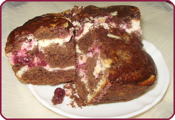 shokoladnyj-brauni-s-tvorogom-i-vishnej-2