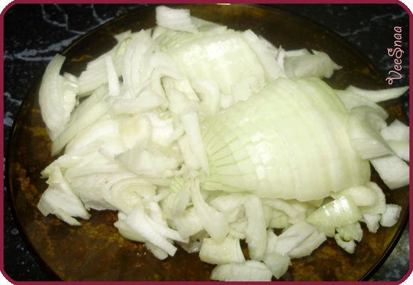 фасоль с мясом и грибами, лук