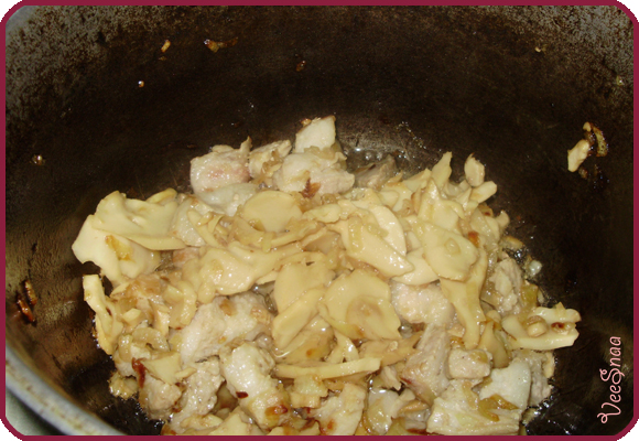 пастери с мясом и грибами, лук, мясо, грибы