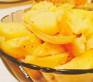 kartofel-zapechennyj-po-derevenski-1