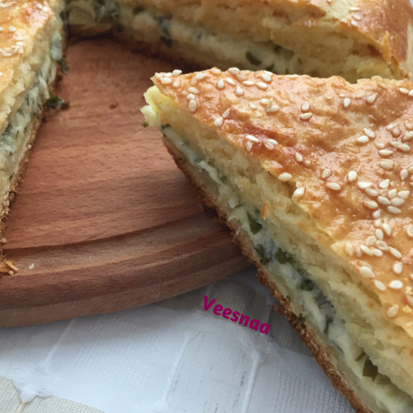 pirog-iz-tvorozhnogo-testa-s-syrom-4