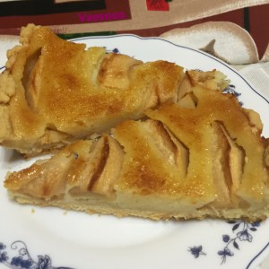 jablochnyj-pirog-s-karamelju-1