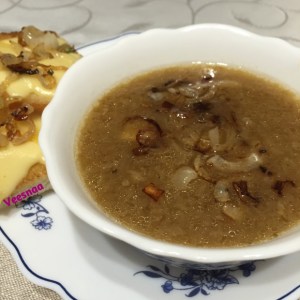 lukovyj-sup-po-francuzski-foto-1