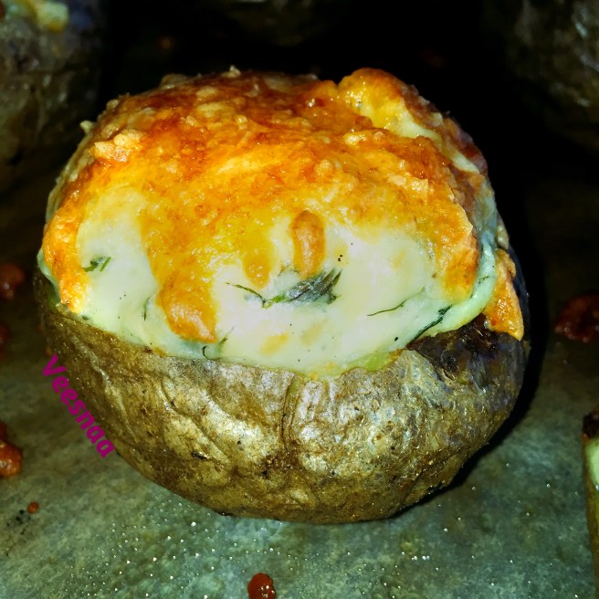 pechenyj-kartofel-s-syrom-3