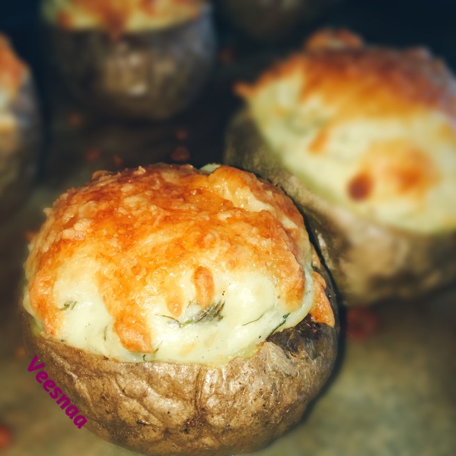 pechenyj-kartofel-s-syrom-2