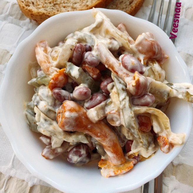 teplyj-salat-s-fasolju-3