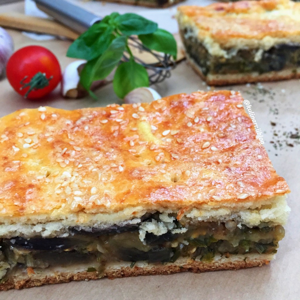 Пирог со свежими баклажанами