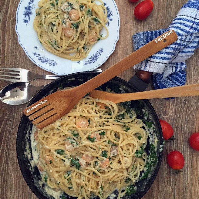 krevetki-v-slivochnom-souse-so-spagetti-2