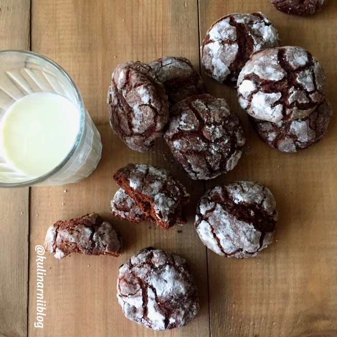 shokoladnoe-pechene-s-treshhinkami-1