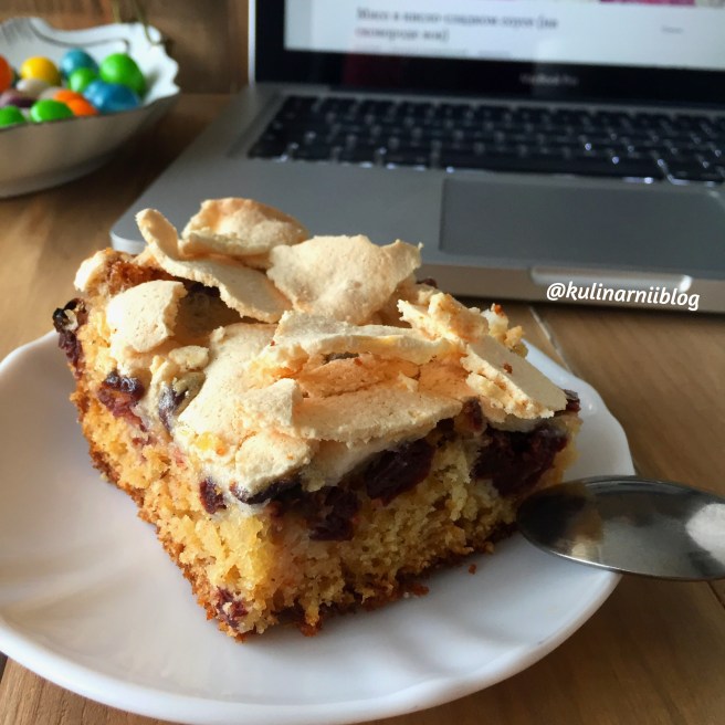 pirog-s-vishnej-i-beze-2