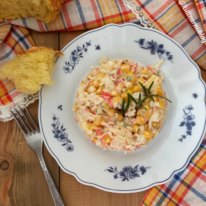 salat-s-kalmarami-i-ananasom-2