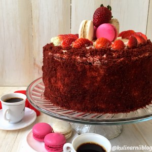 tort-krasnyj-barhat-klassicheskij-1