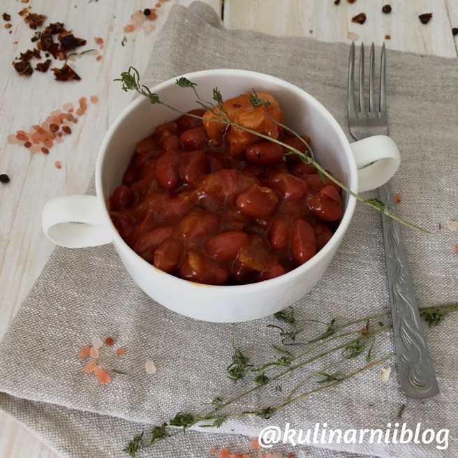svinina-s-fasolju-v-tomatnom-souse-3