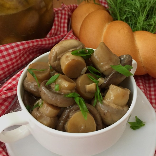 vkusnye-bystro-marinovannye-shampinony-2