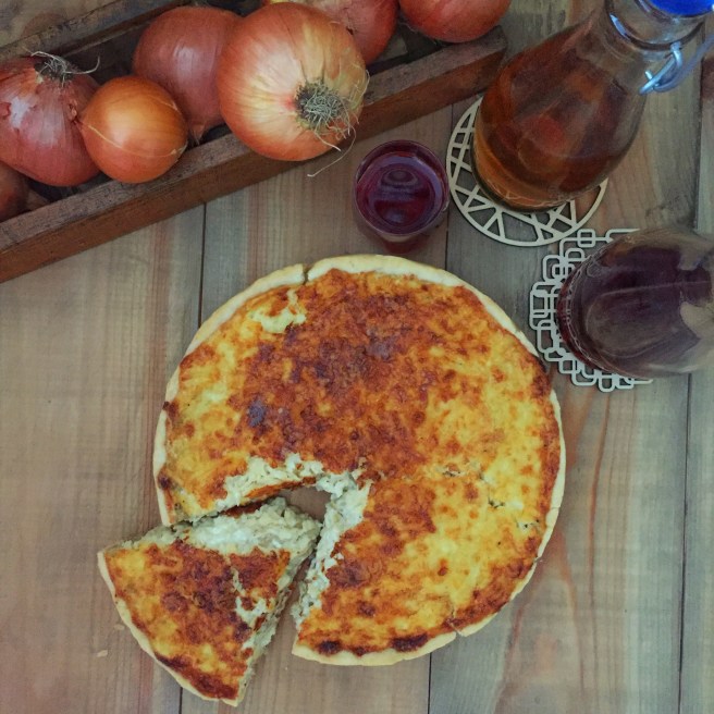 Francuzskij-lukovyj-pirog-4