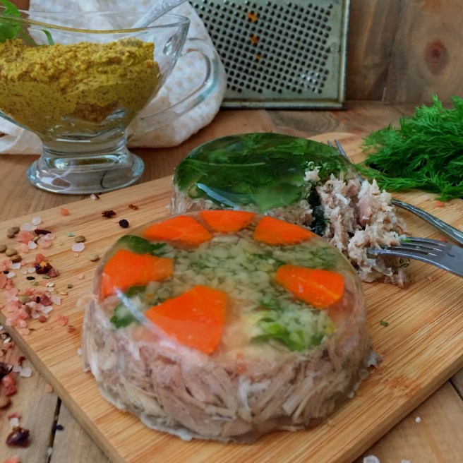 Vkusnyj-holodec-iz-svinyh-nozhek-4