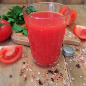 domashnij-tomatnyj-sok-na-zimu-3