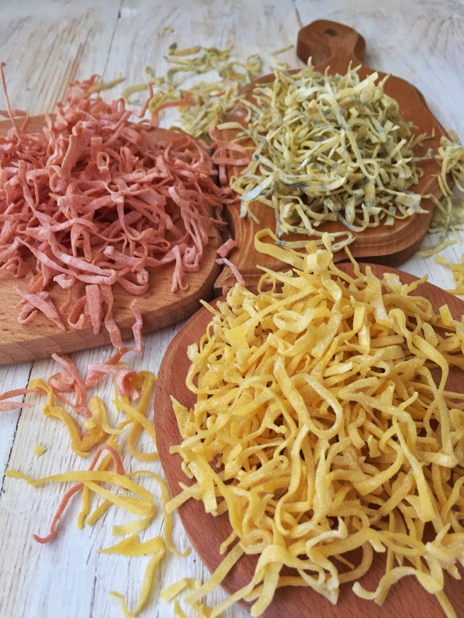 prigotovlenie-domashnej-lapshi-3