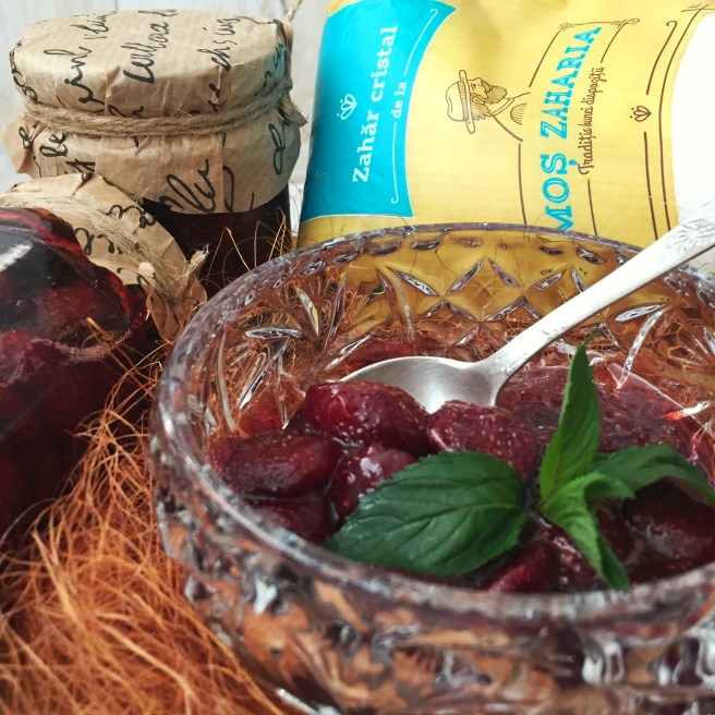 Klubnichnoe-varene-s-celymi-jagodami-3