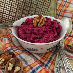 cvekolnyj-salat-s-orehami-4