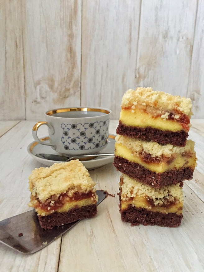 pirog-s-tvorogom-i-dzhemom-2