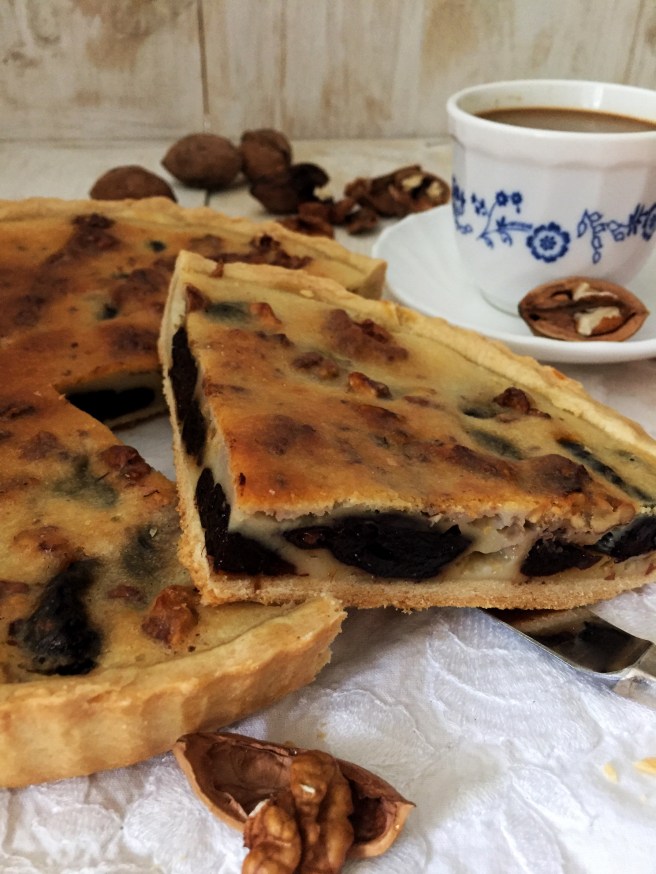 Pirog-s-chernoslivom-v-duhovke-3